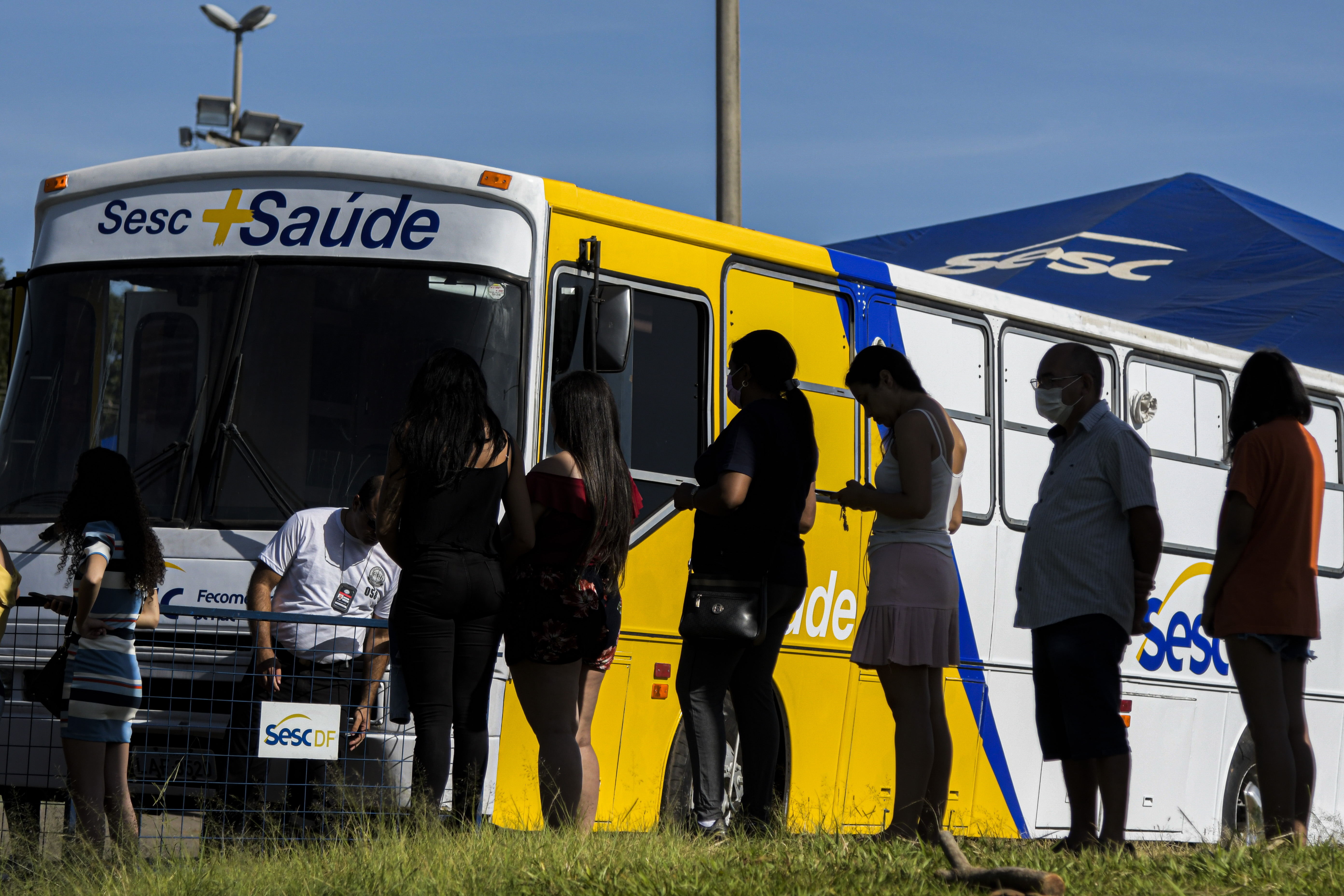 ônibus Sesc Mais Saúde.jpg